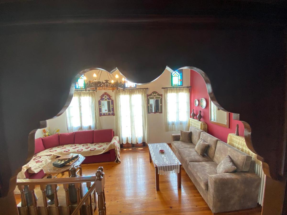 Arhontiko Theofilos Makrinitsa Bagian luar foto